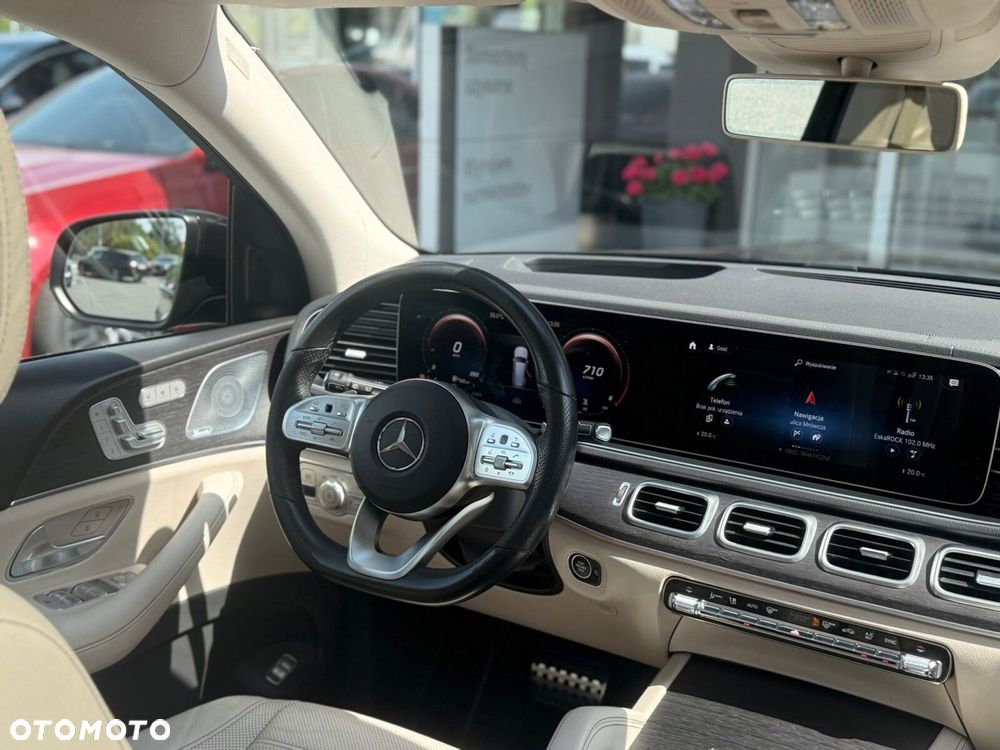 Mercedes-Benz GLS - 28