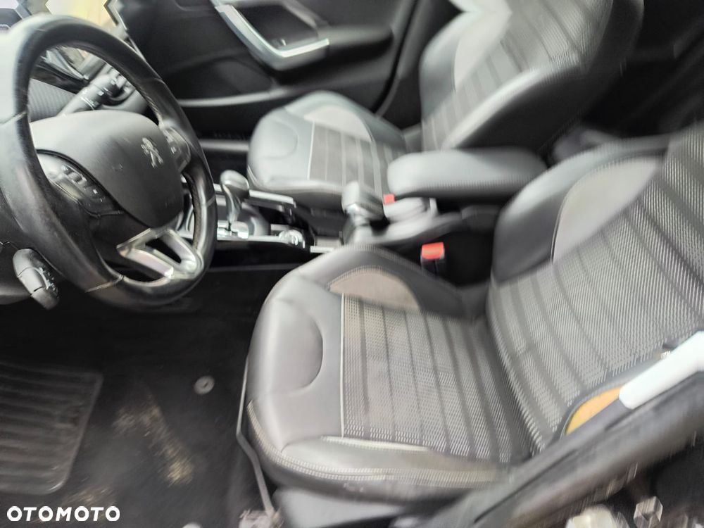 Peugeot 2008 1.2 Pure Tech Crossway S&S EAT6 - 6