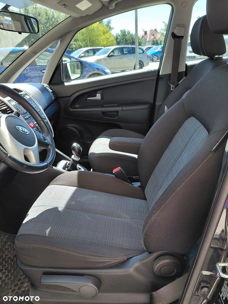 Kia Venga - 6