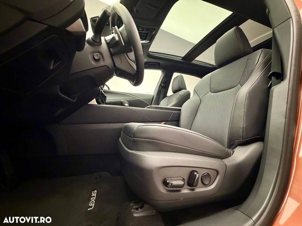Lexus Seria RX 450h+ E-Four PHEV Executive - 17