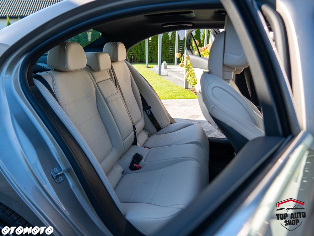 Mercedes-Benz Klasa C - 19