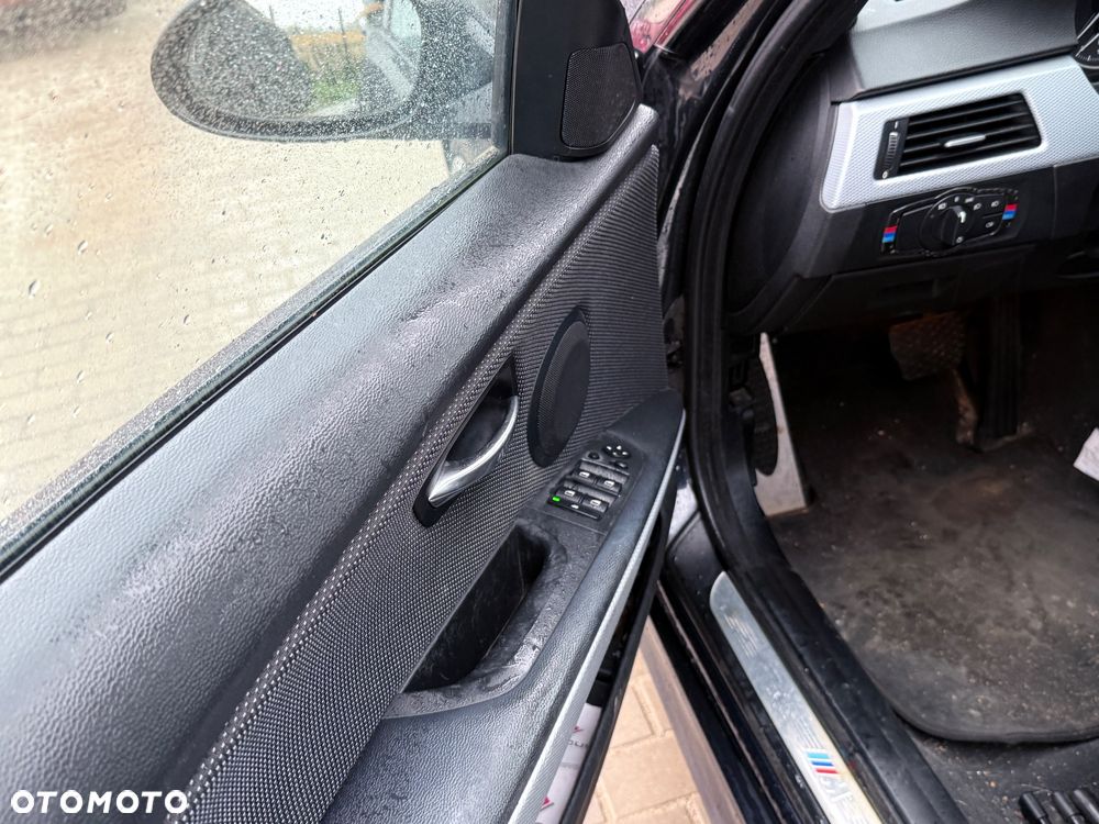 BMW Seria 3 335i Touring Edition Sport - 16