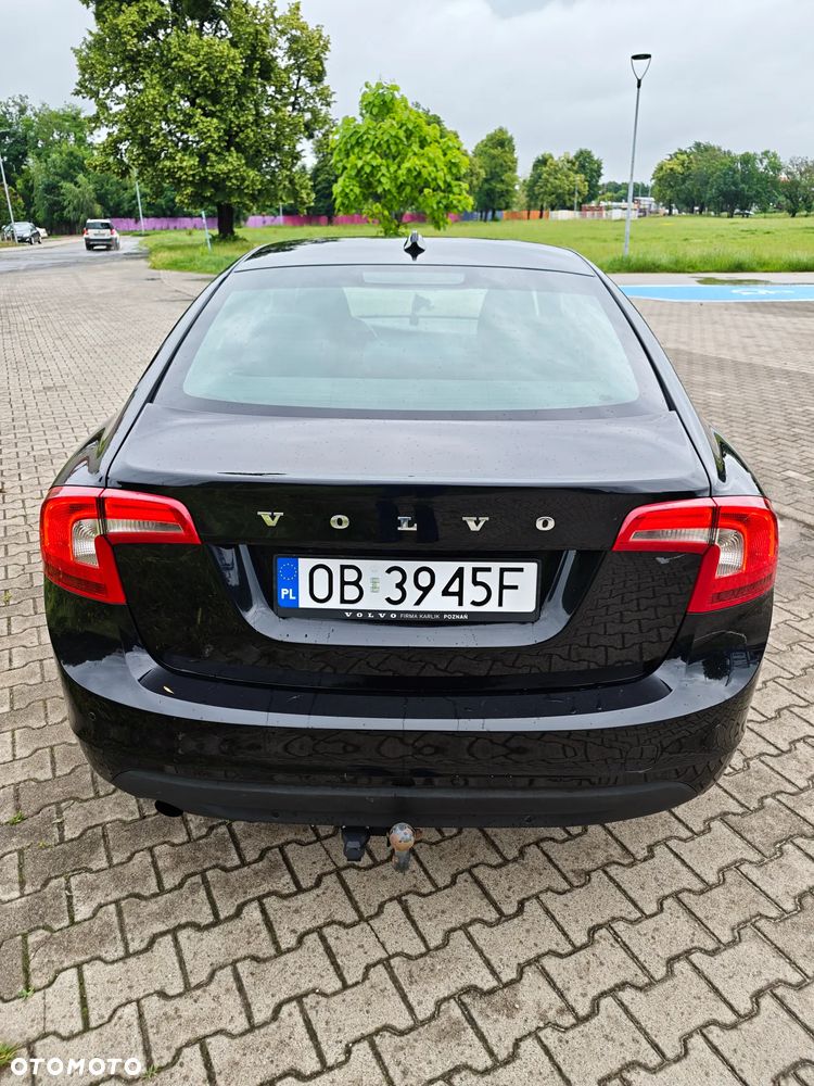 Volvo S60 D3 Momentum - 4