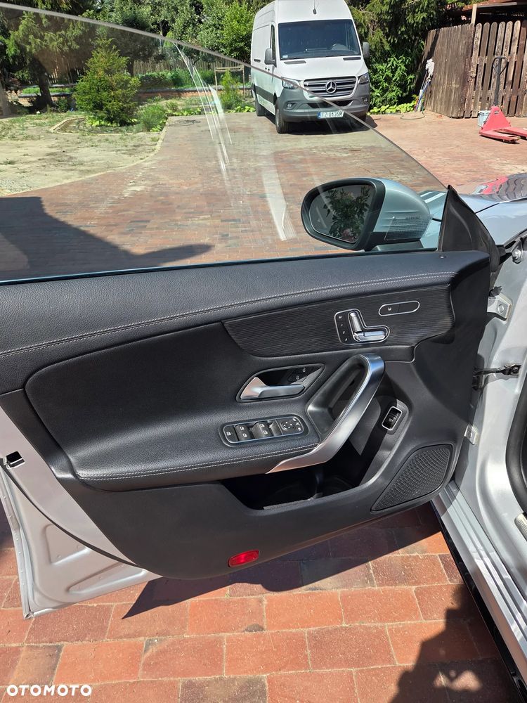 Mercedes-Benz CLA 250 Progressive 7G-DCT - 15