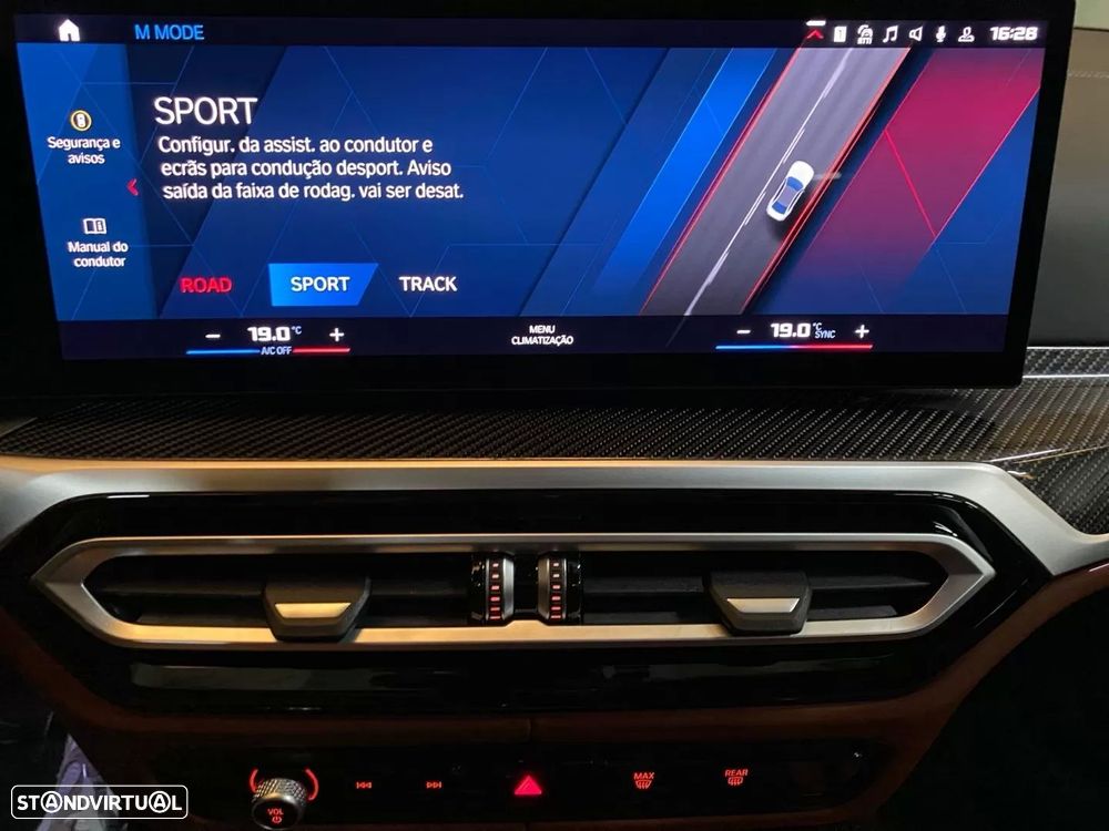 BMW M3 Competition xDrive - 12