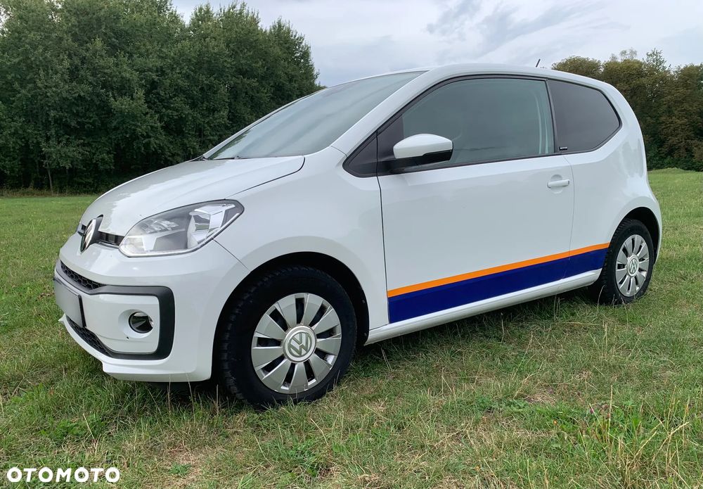 Volkswagen up! Active - 17
