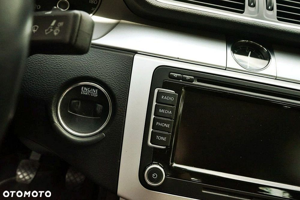 Volkswagen Passat CC - 30