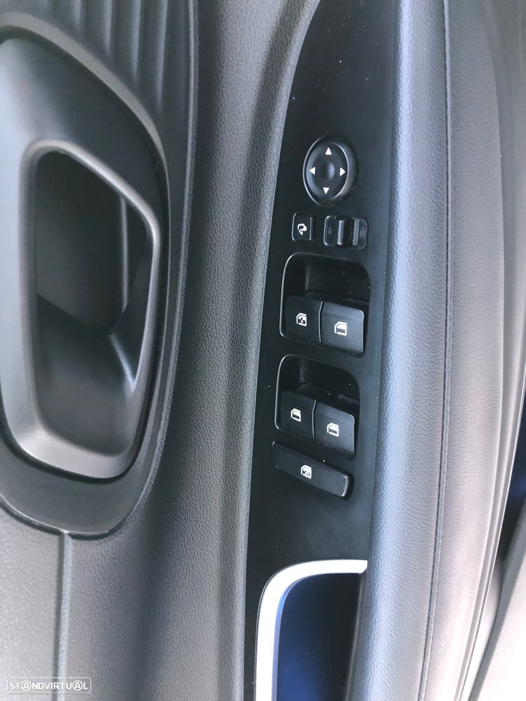 Hyundai Bayon 1.0 T-GDi Premium DCT - 39