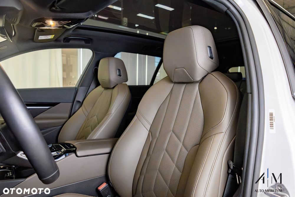 BMW Seria 5 520d xDrive Touring - 22