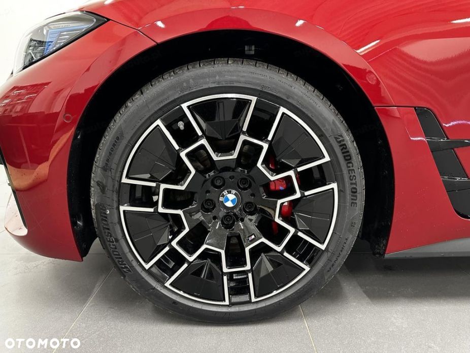 BMW Seria 4 M440i xDrive mHEV - 14