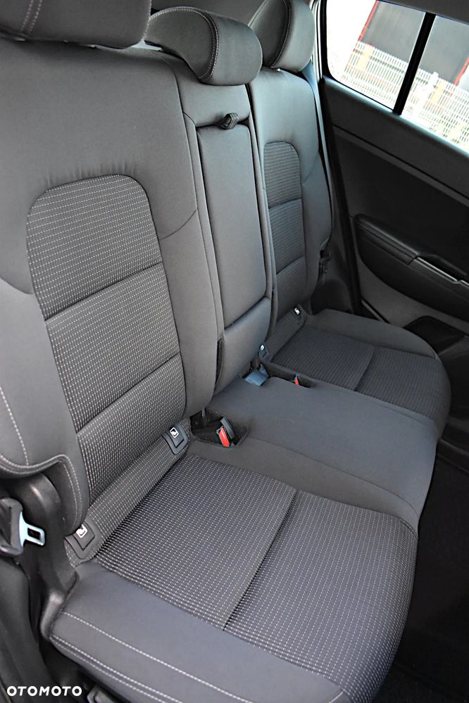 Kia Sportage 1.6 GDI 2WD Black Edition - 36