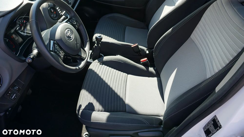 Toyota Yaris 1.5 Premium - 12
