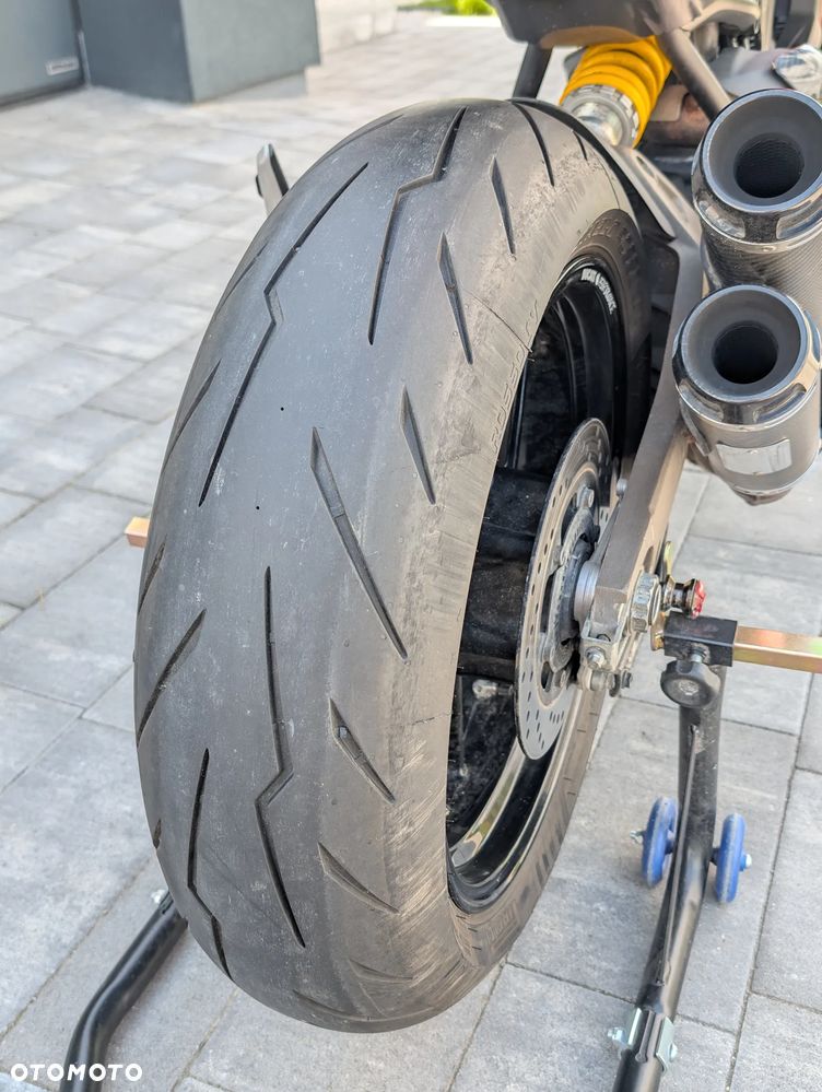 Ducati Monster - 18