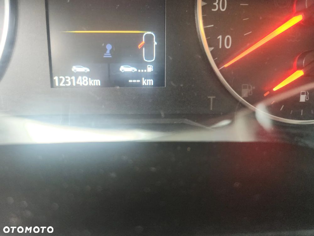 Renault Clio BLUE dCi 85 EXPERIENCE - 9