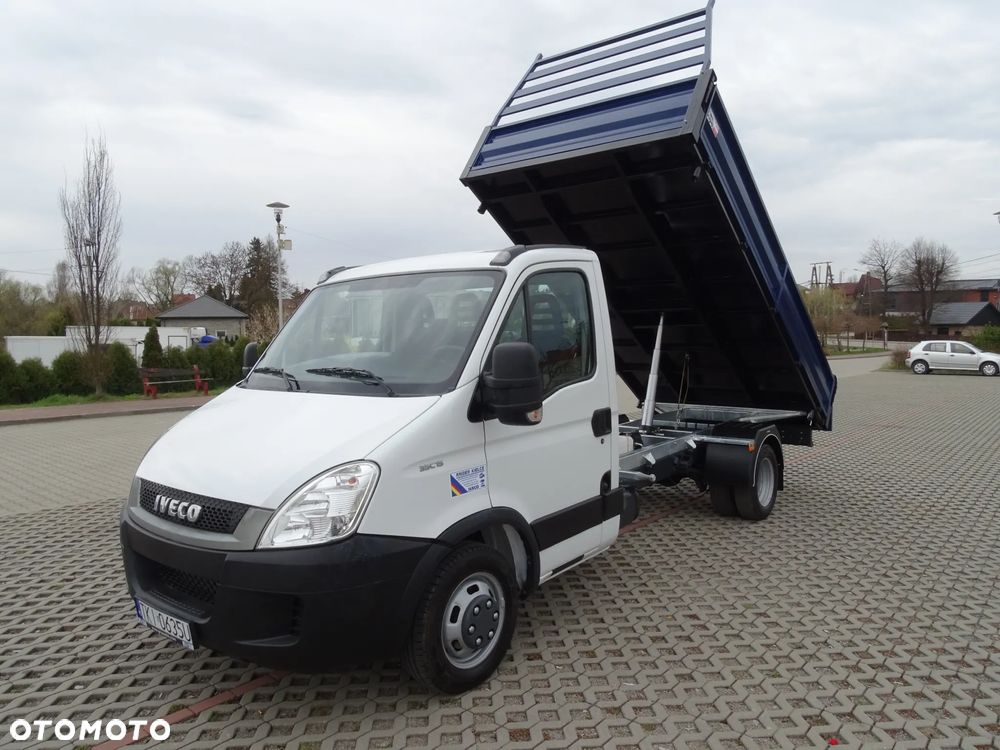 Iveco DAILY - 1