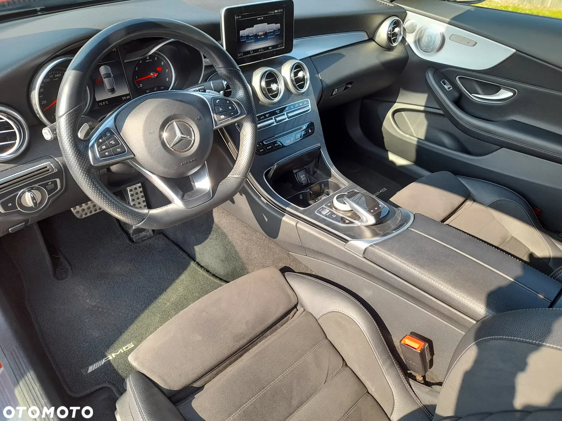 Mercedes-Benz Klasa C 250 9G-TRONIC - 34