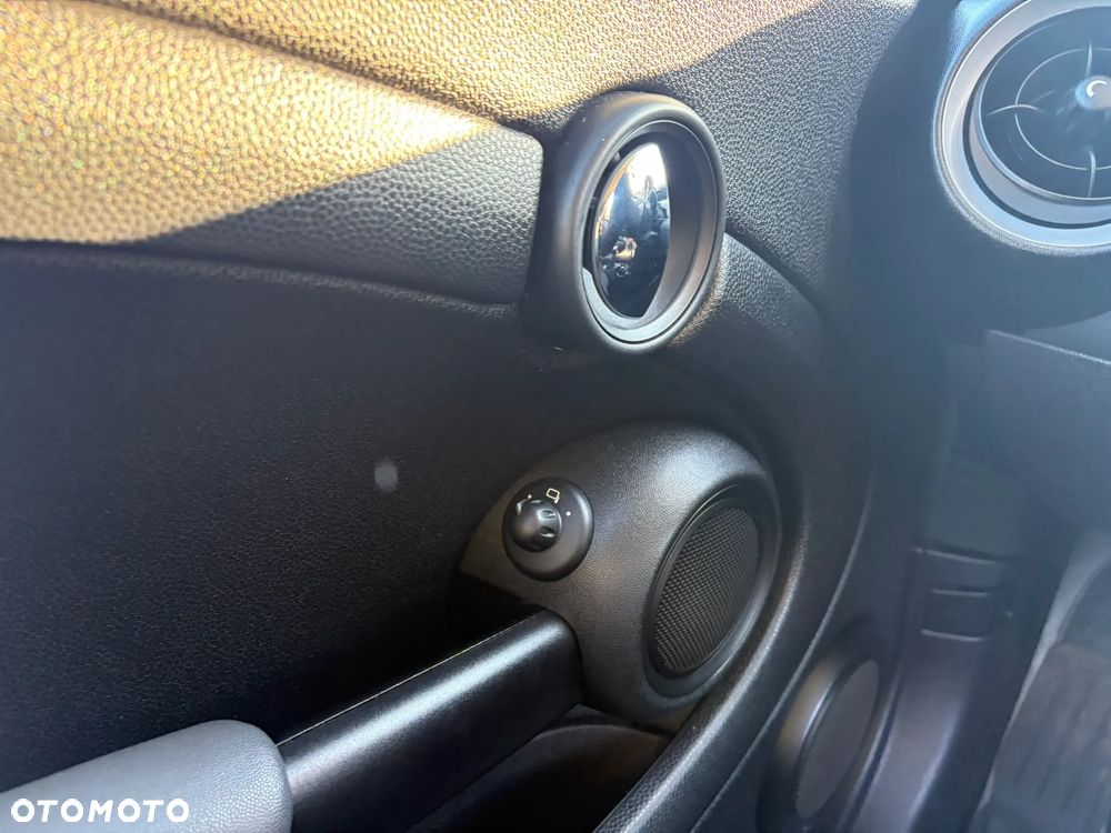 MINI Clubman One - 16