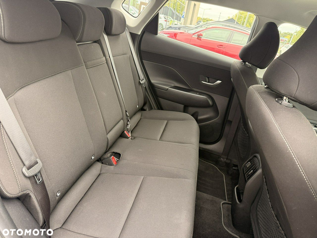 Hyundai Kona - 11