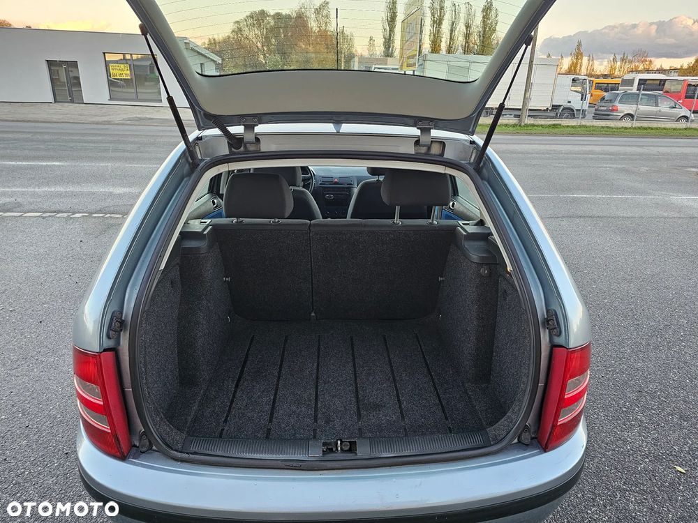 Skoda Fabia - 12