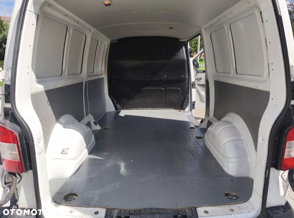 Volkswagen Transporter T5 - 16