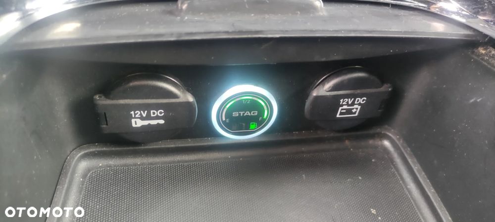 Dodge Grand Caravan - 19