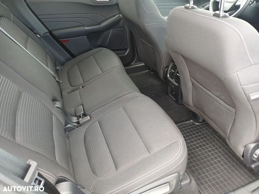 FORD Kuga 2023 — imagine 10
