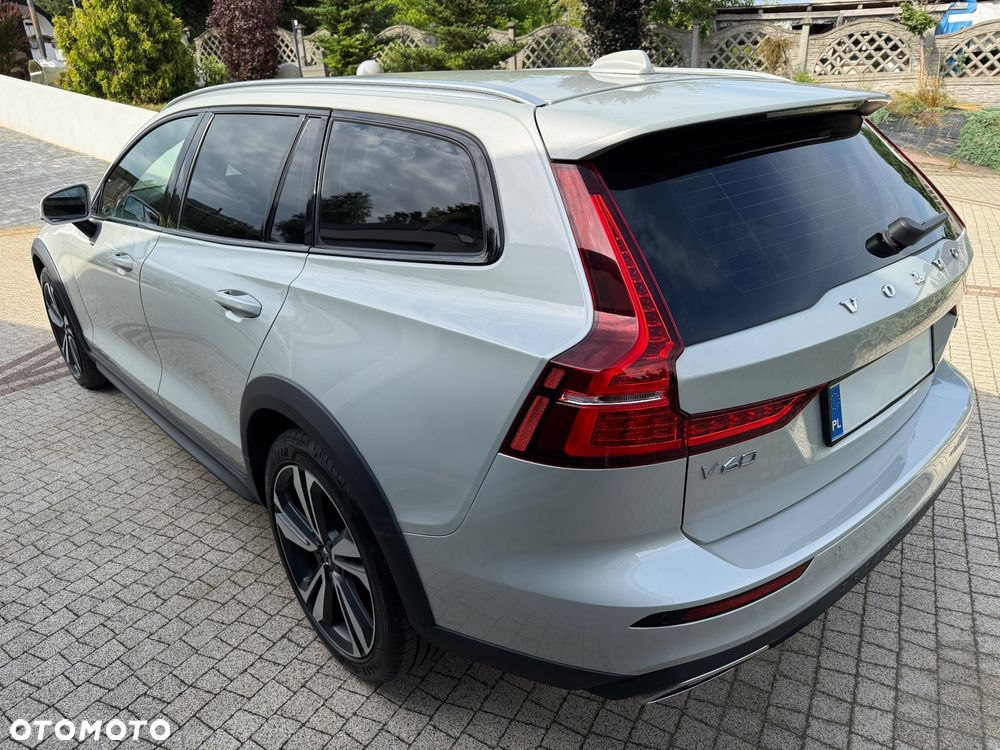 Volvo V60 Cross Country D4 AWD Geartronic Pro - 22