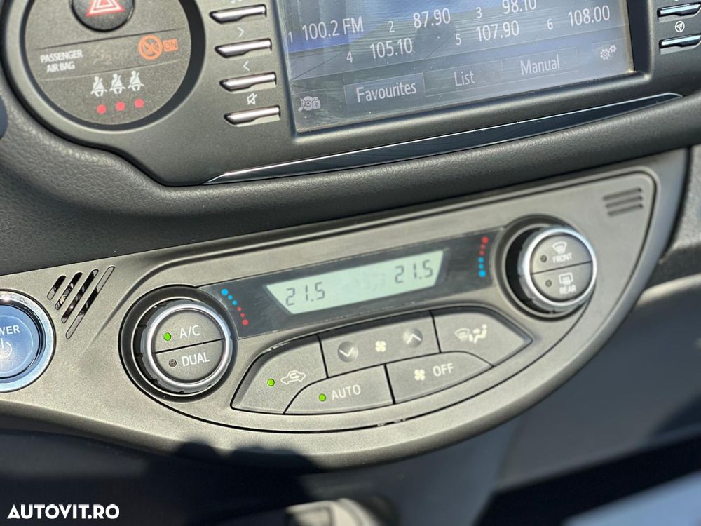 Toyota Yaris - 12