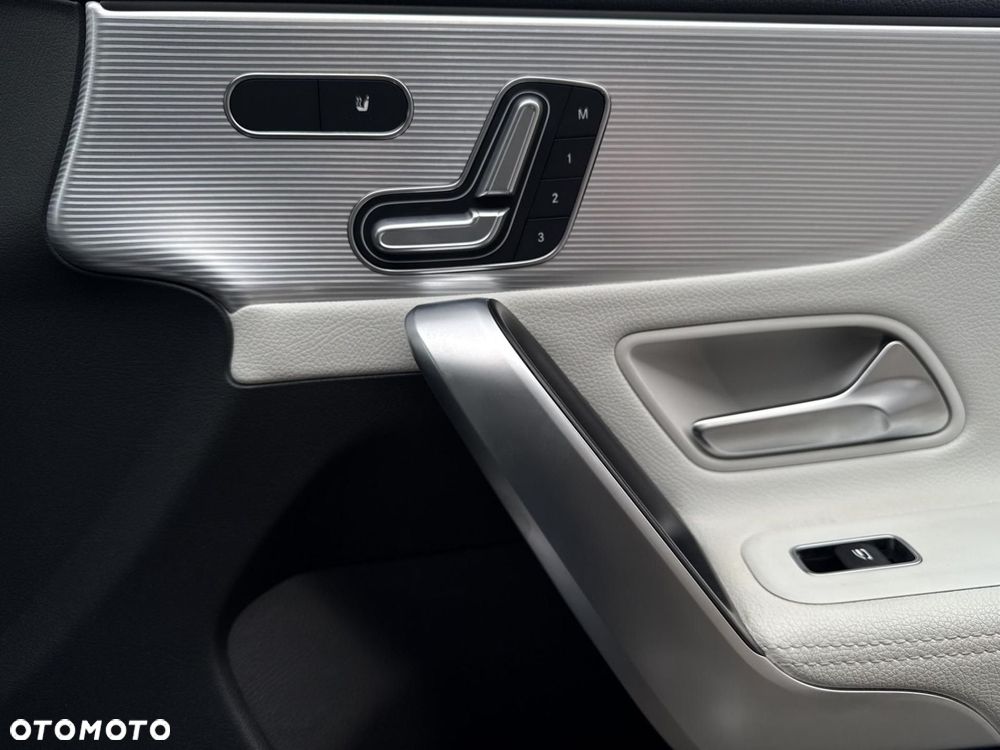 Mercedes-Benz CLA - 20