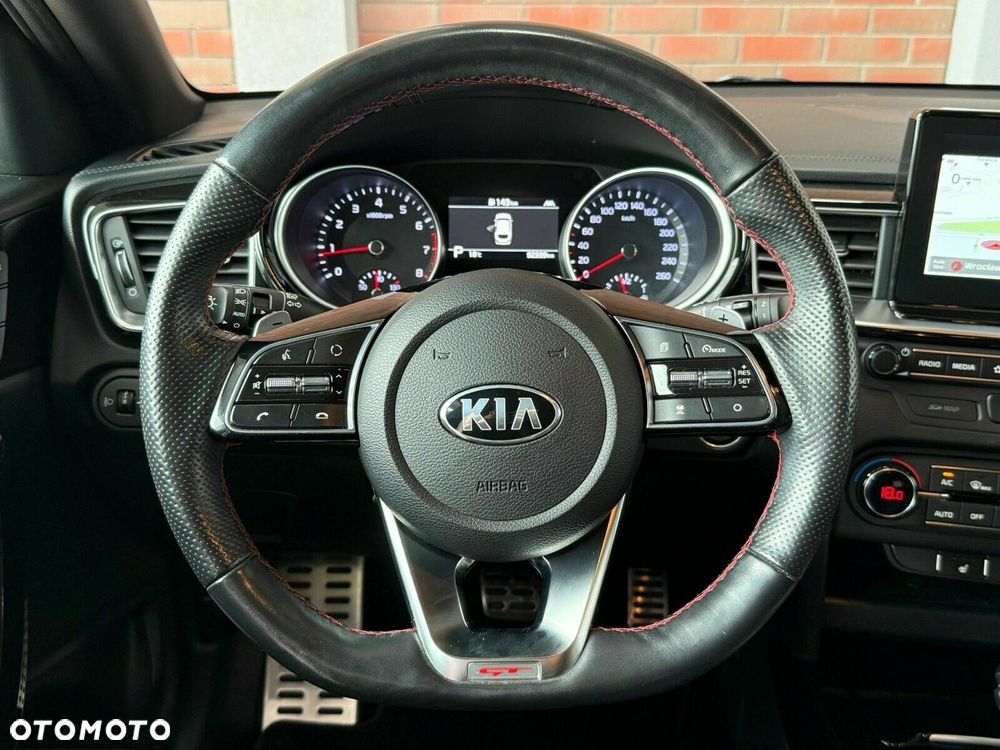 Kia ProCeed - 16