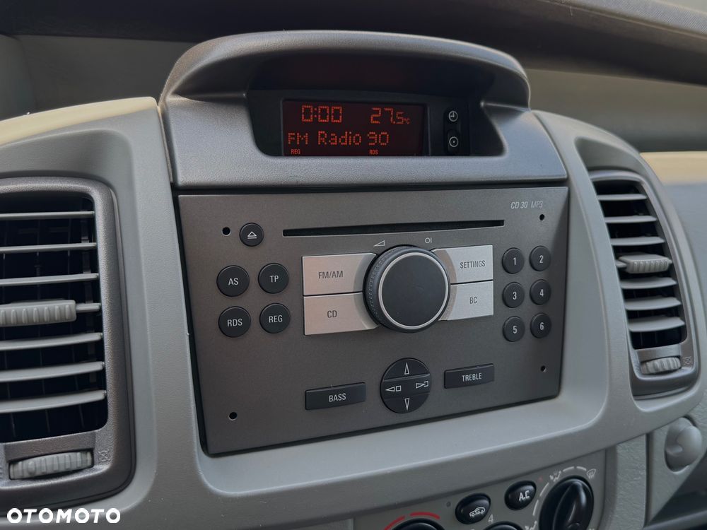 Opel Vivaro - 19