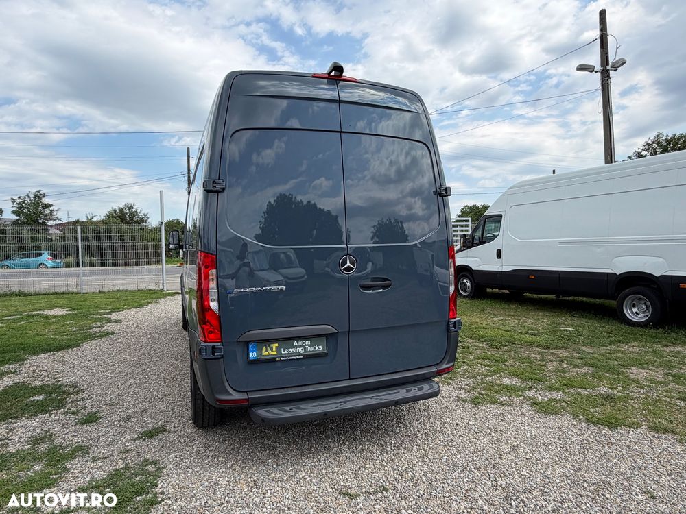 Mercedes-Benz E-Sprinter - 7