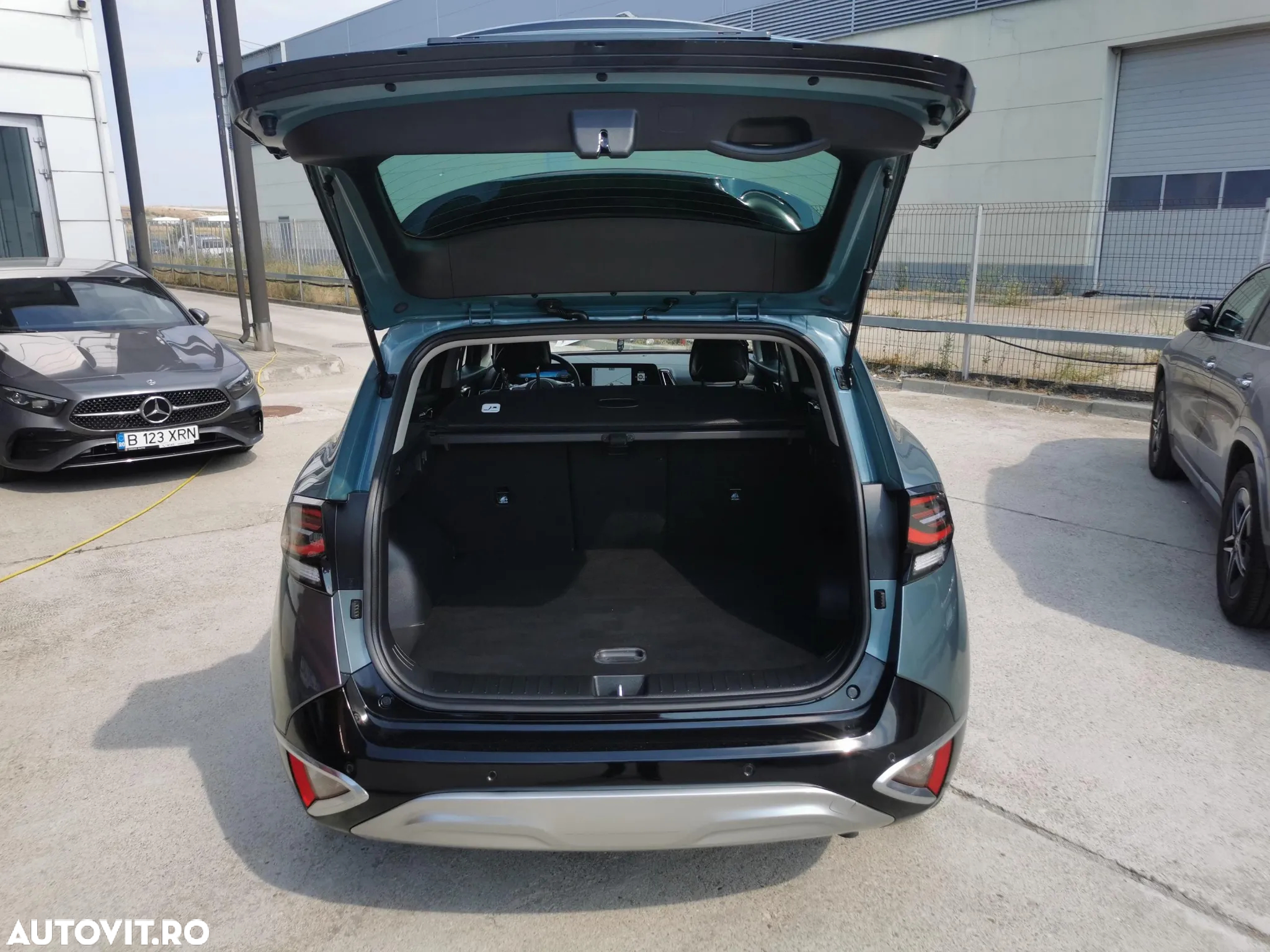 Kia Sportage 1.6T-GDI Hybrid AWD Aut. Spirit - 17