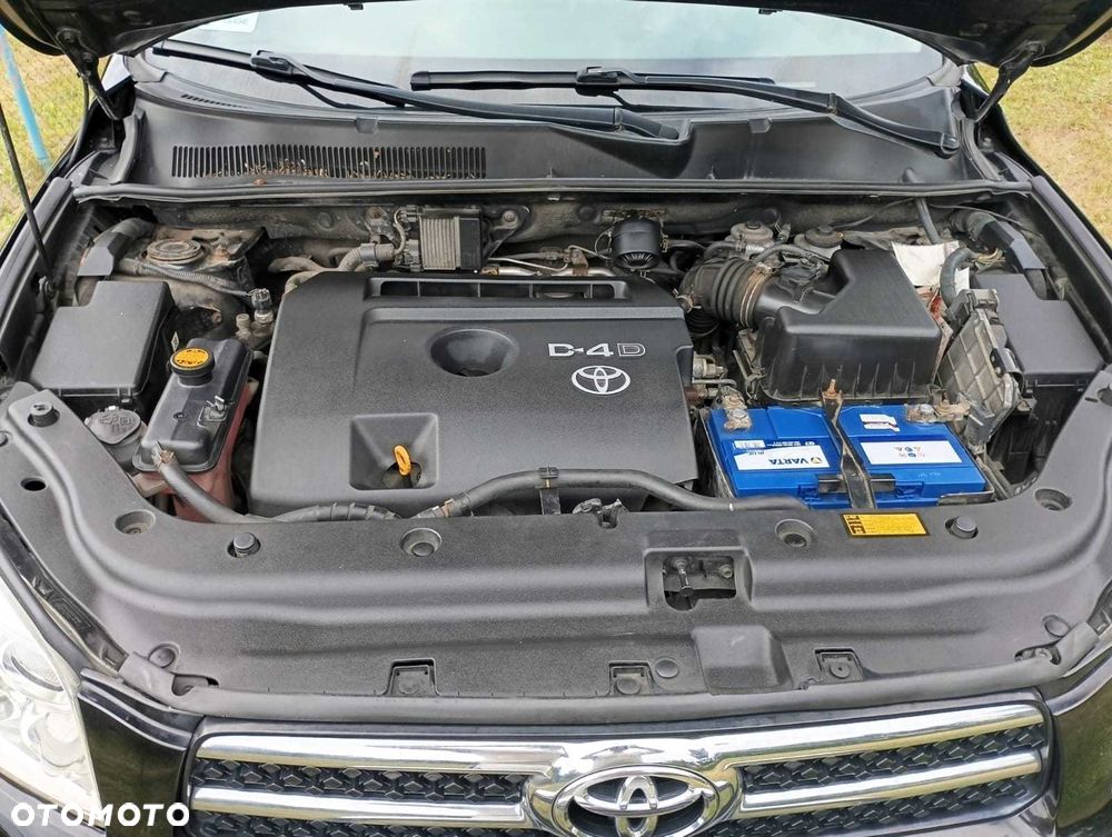 Toyota RAV4 - 4