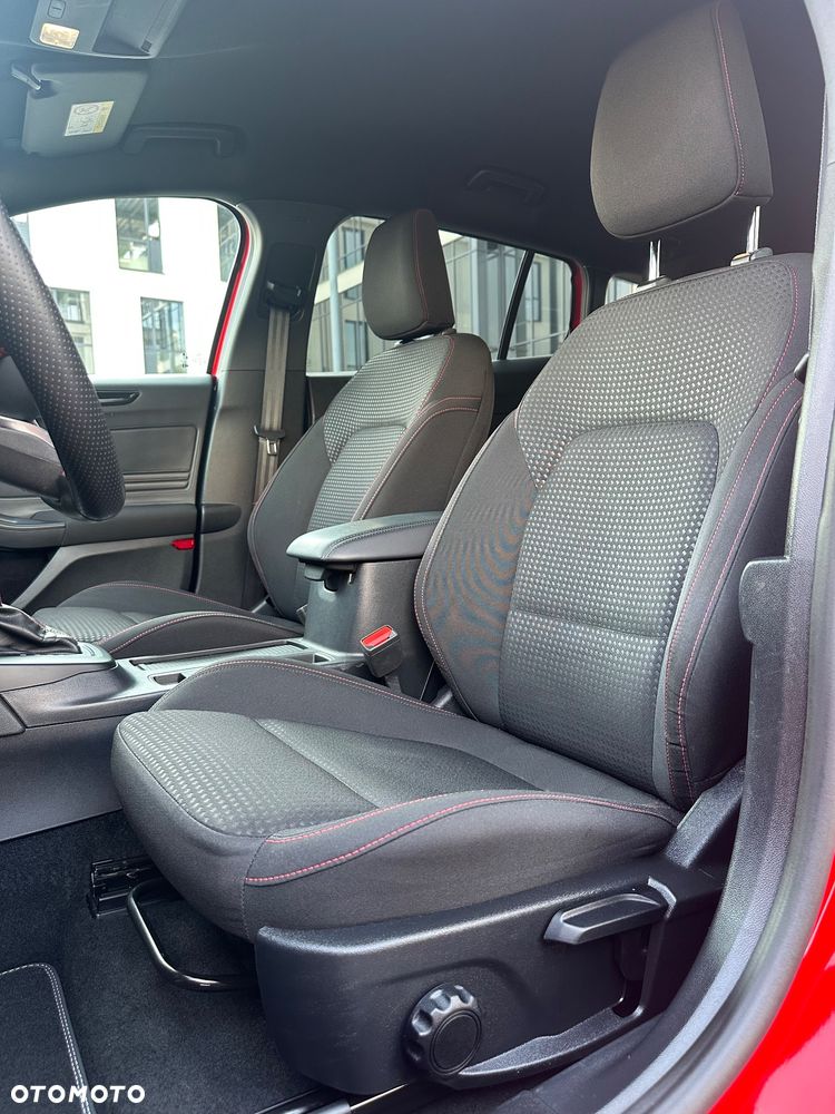 Ford Focus 1.0 EcoBoost Hybrid ST-LINE - 19
