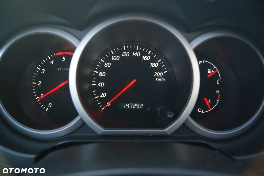 Suzuki Grand Vitara 1.9 DDiS Comfort DPF Limited - 11
