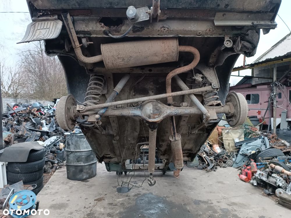 Łada 2121 Niva 2107 Silnik 1,7 Skrzynia Zawieszenie Mosty Koła Drzwi Lampy Kanapa - 16