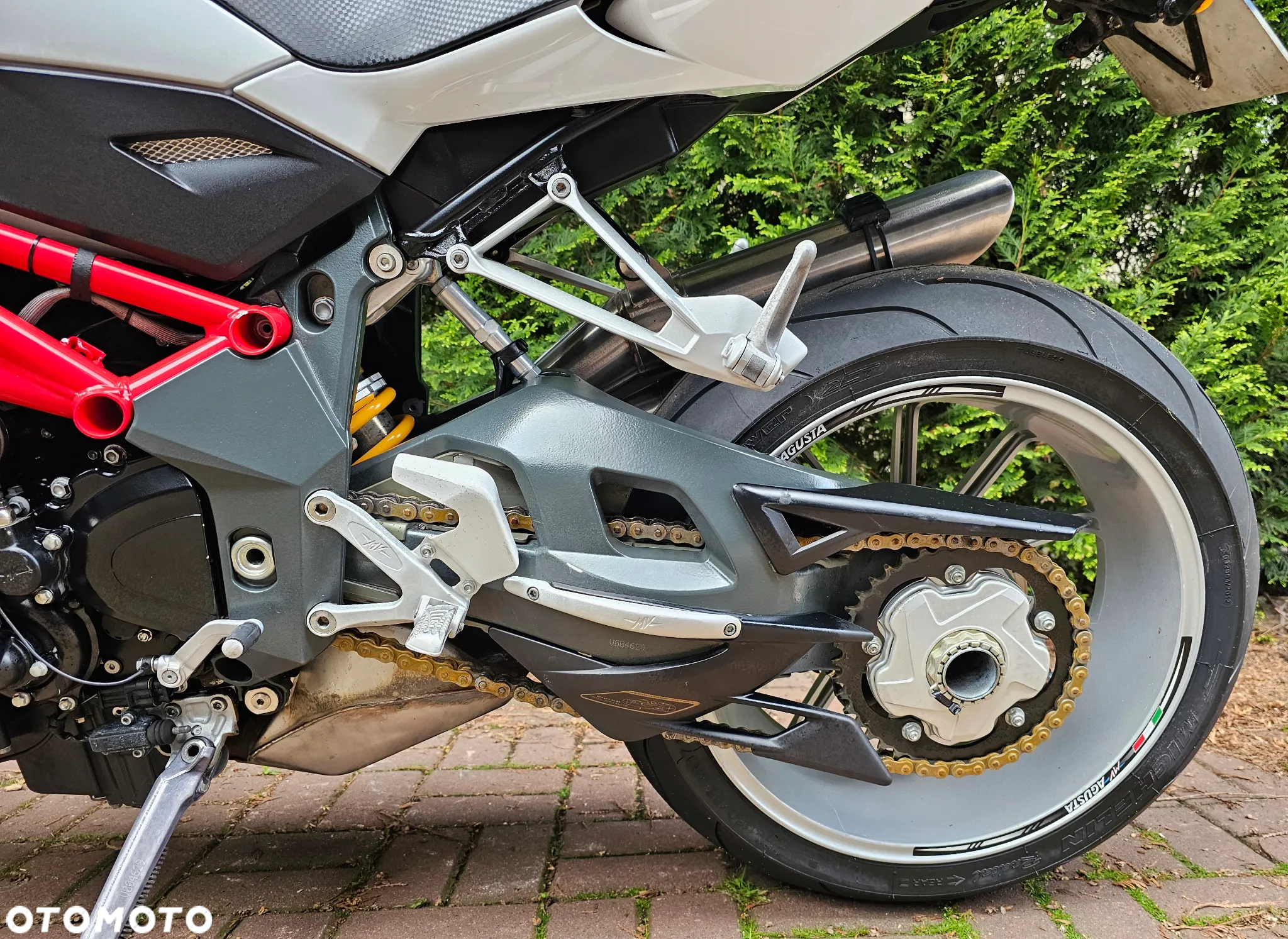 MV AGUSTA Brutale - 23