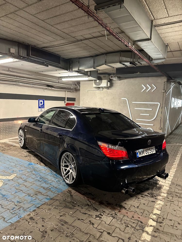 BMW Seria 5 530i - 22