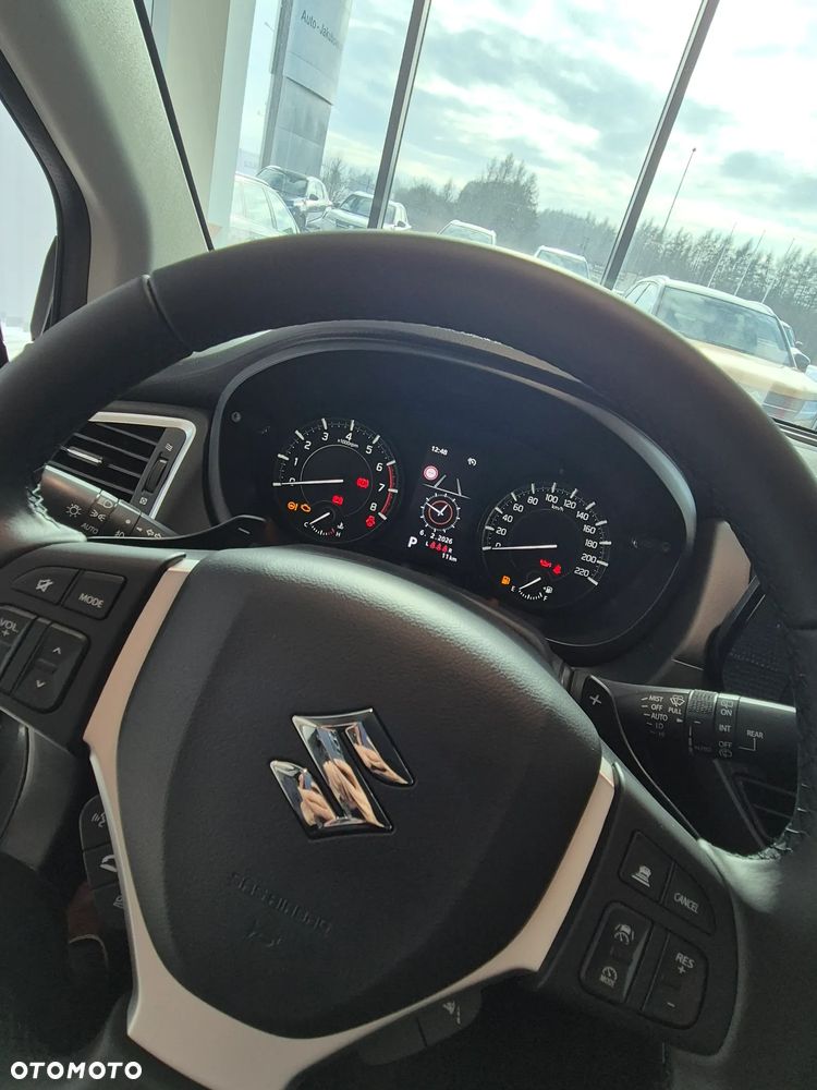 Suzuki S-Cross 1.4 BoosterJet mHEV Premium Plus SP - 8