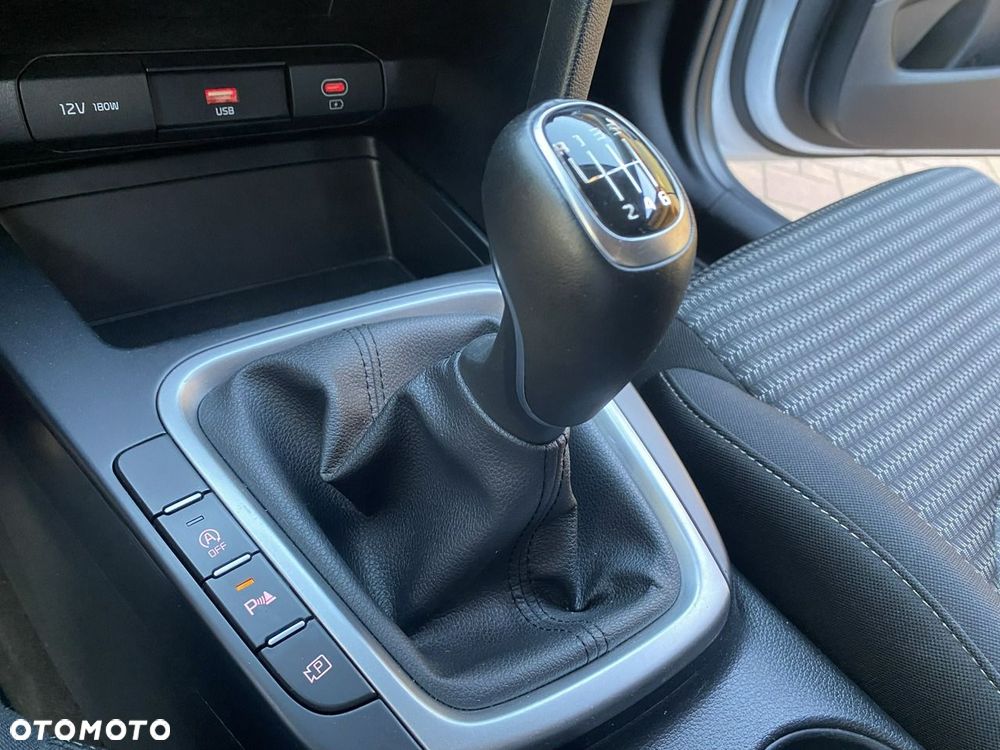 Kia Ceed 1.5 T-GDI M - 24