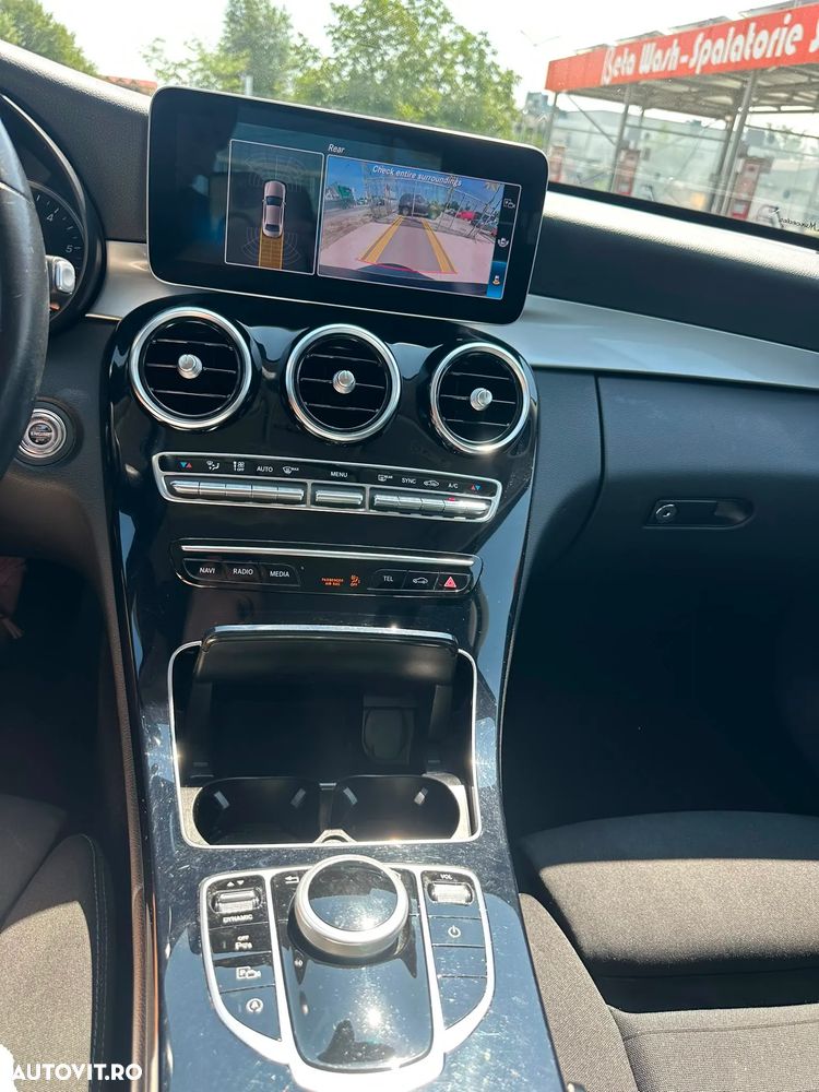Mercedes-Benz C - 28