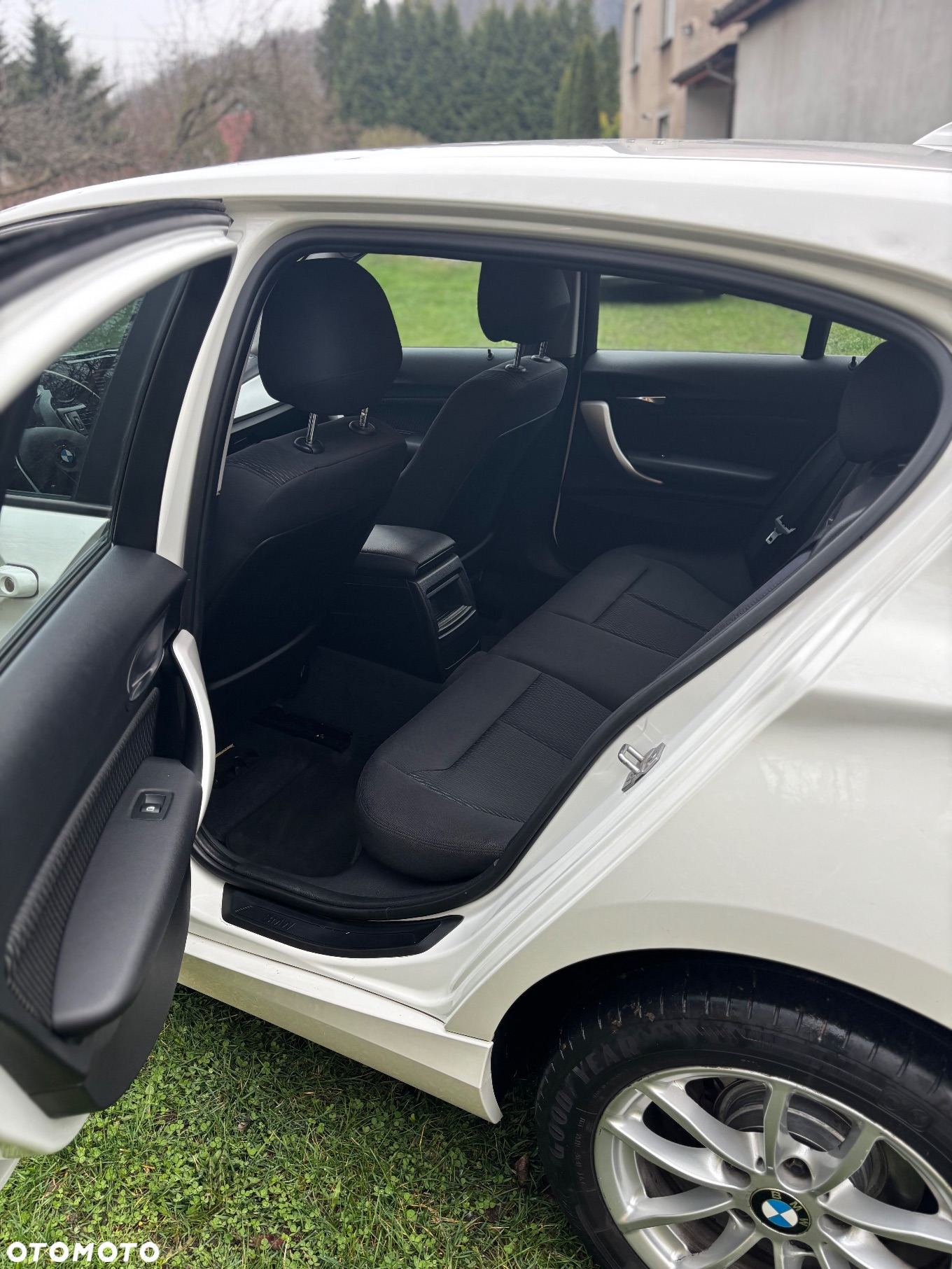 BMW Seria 1 114i - 9