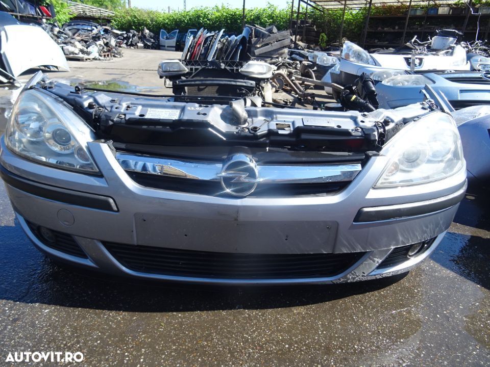 Vand Fata Completa Opel Corsa C 1.3 CDTI din 2005 volan pe stanga - 2