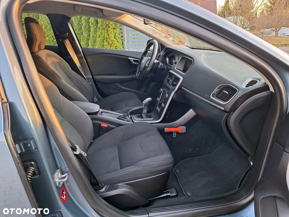 Volvo V40 D2 Kinetic - 20