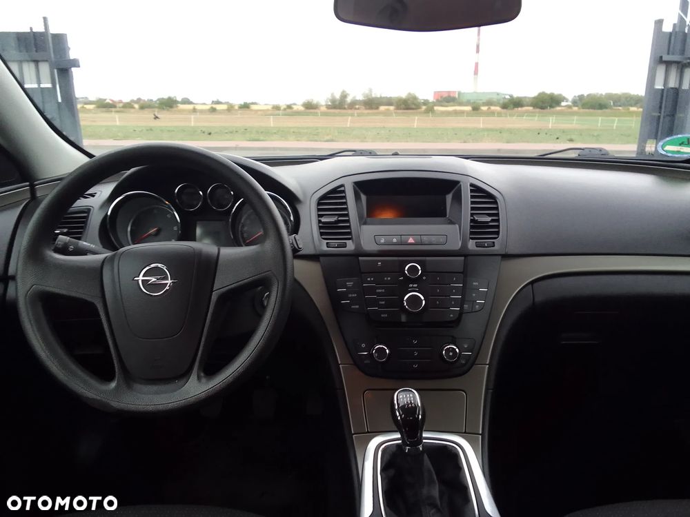 Opel Insignia 2.0 CDTI - 8
