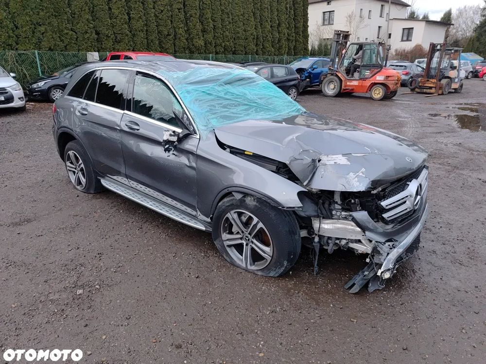Mercedes-Benz GLC - 10