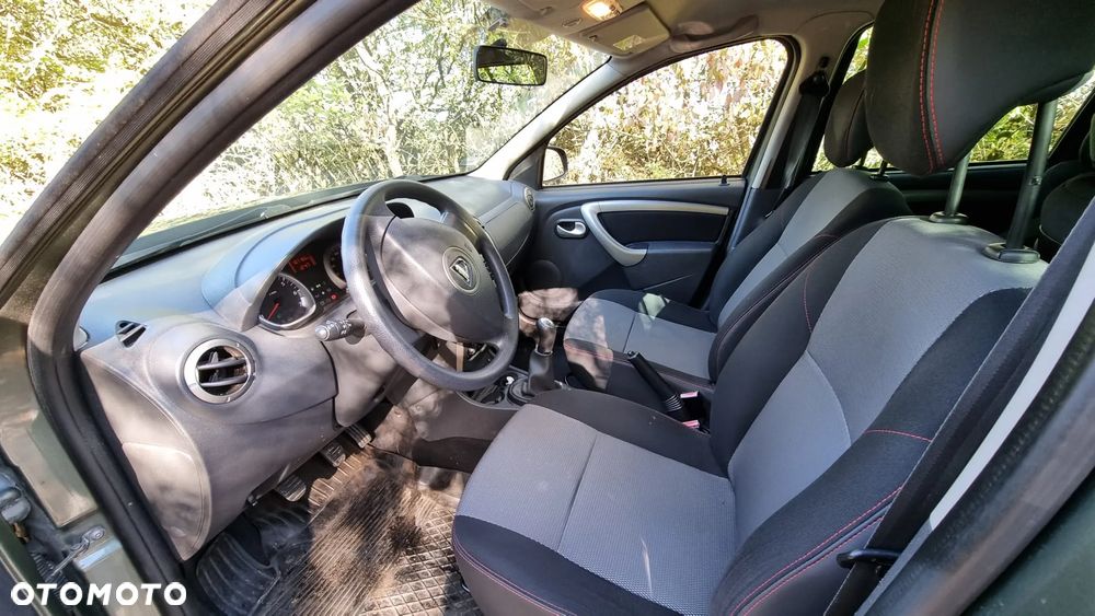Dacia Duster 1.6 16V 4x2 - 14
