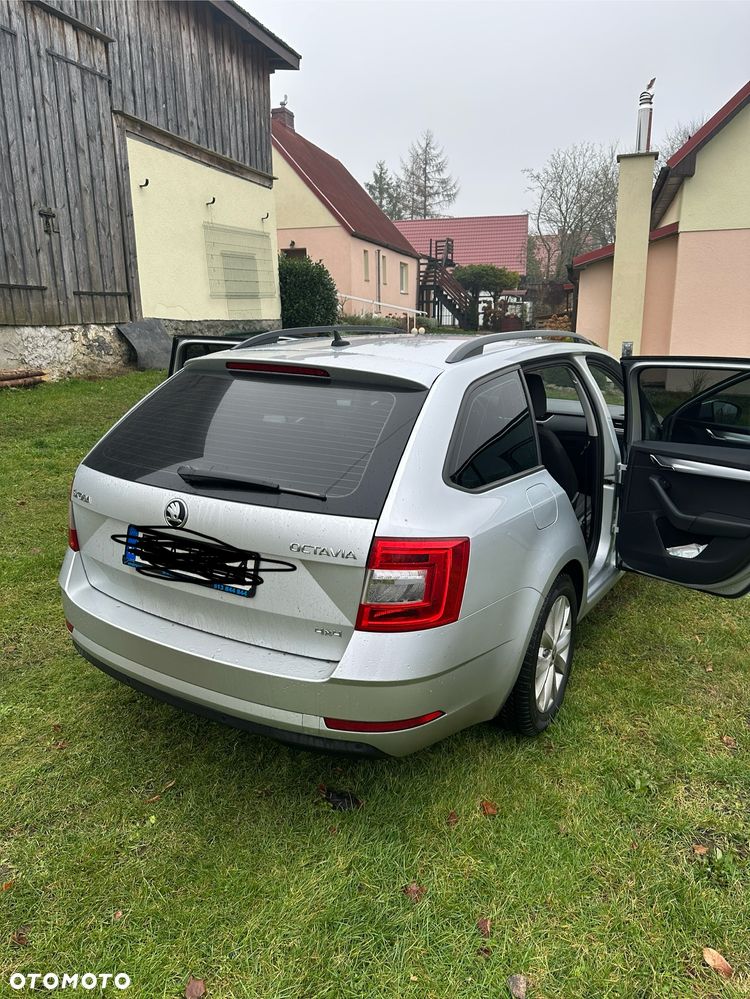 Skoda Octavia Scout 2.0 TDI 4x4 DSG - 18