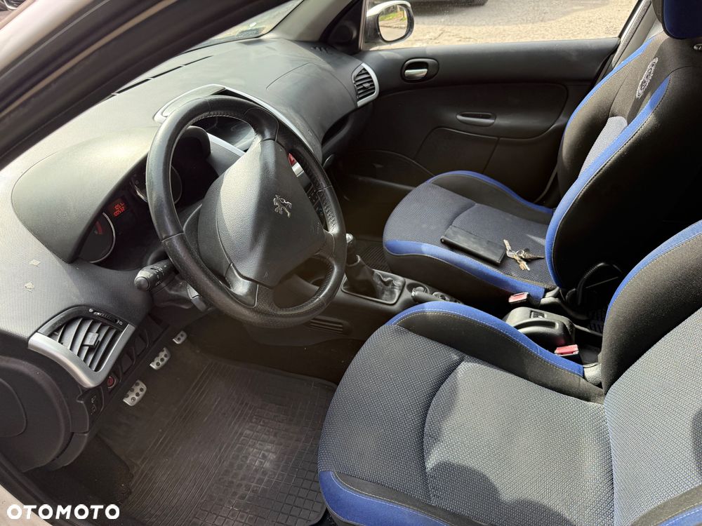 Peugeot 206 plus - 15